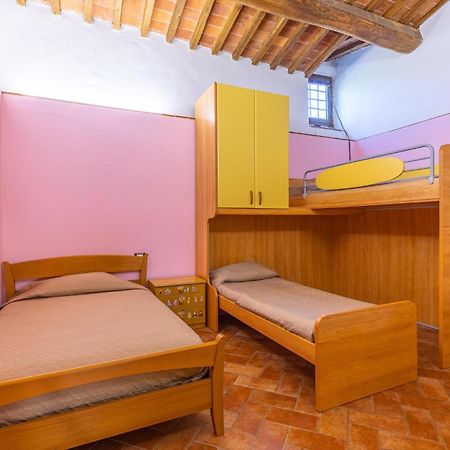 Awesome Home In Marliana With Kitchenette Екстер'єр фото