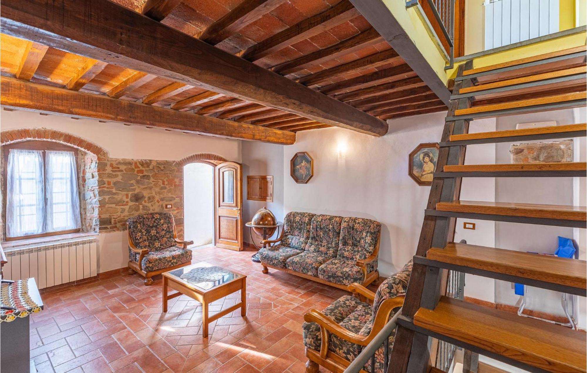 Awesome Home In Marliana With Kitchenette Екстер'єр фото