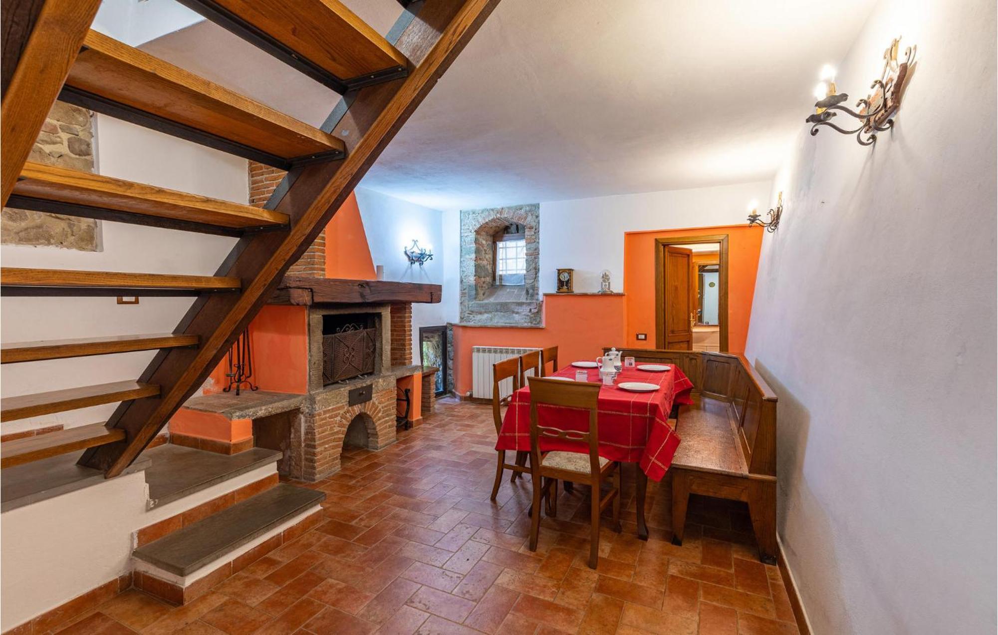 Awesome Home In Marliana With Kitchenette Екстер'єр фото